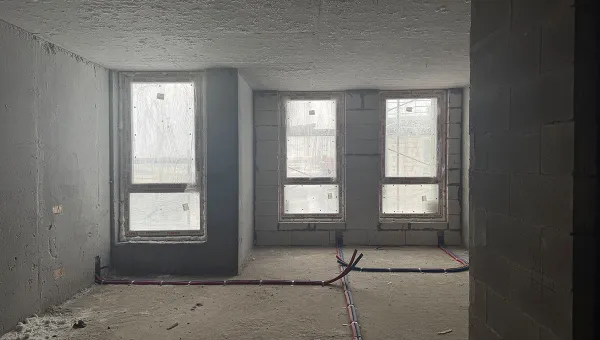 Industrial Avenir — смонтированы окна, установлены радиаторы